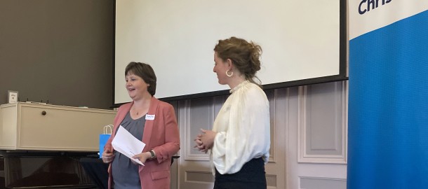 ALV 2022 Lydia en Lydia staand